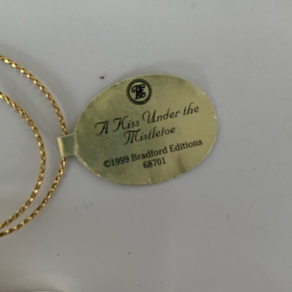 Set of 2 Bradford Exchange Collectable Teddy Bear Ornaments (1999) - Picture 5 of 12